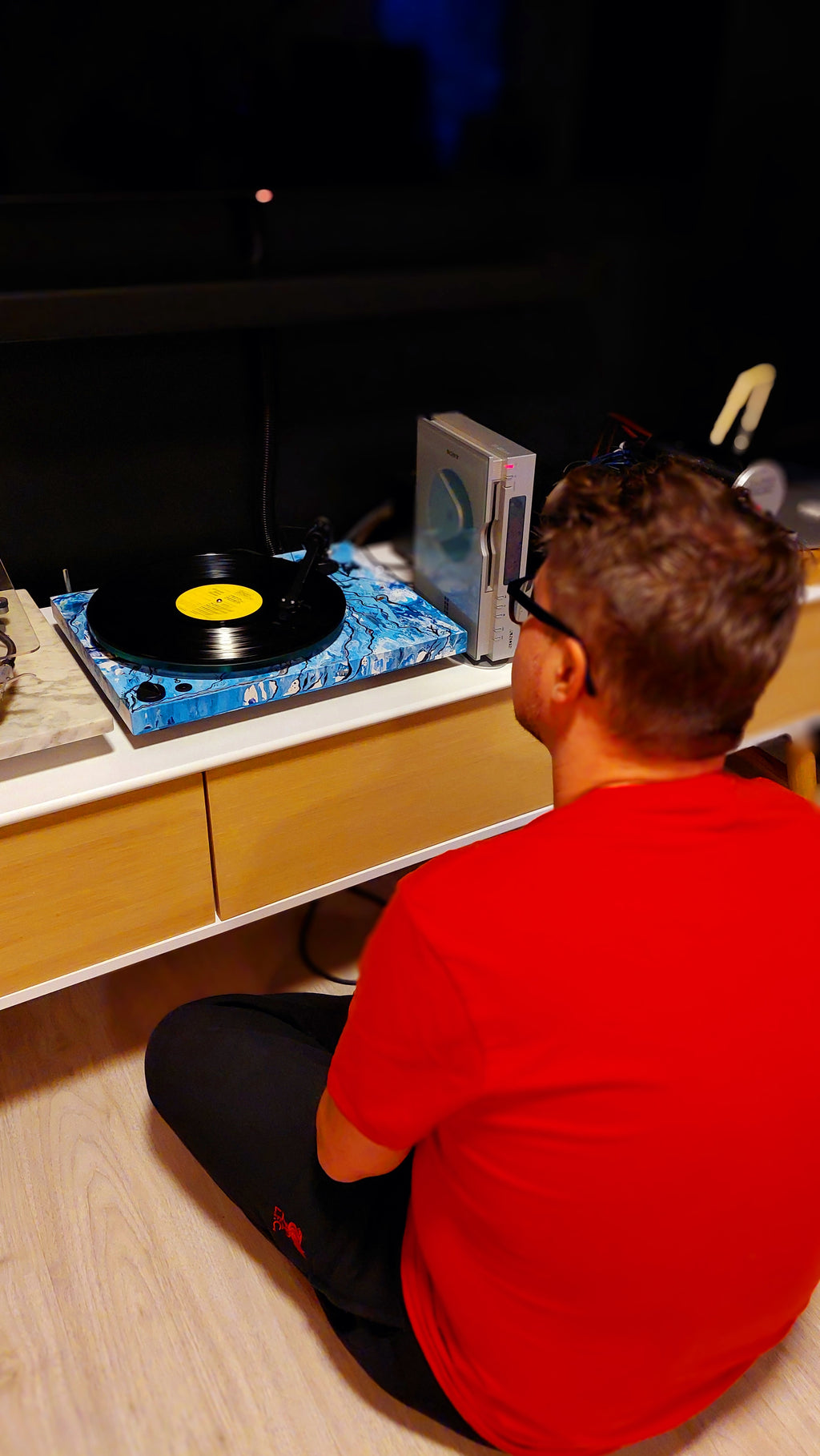 Tranquility / LP turntable (32×41×11)