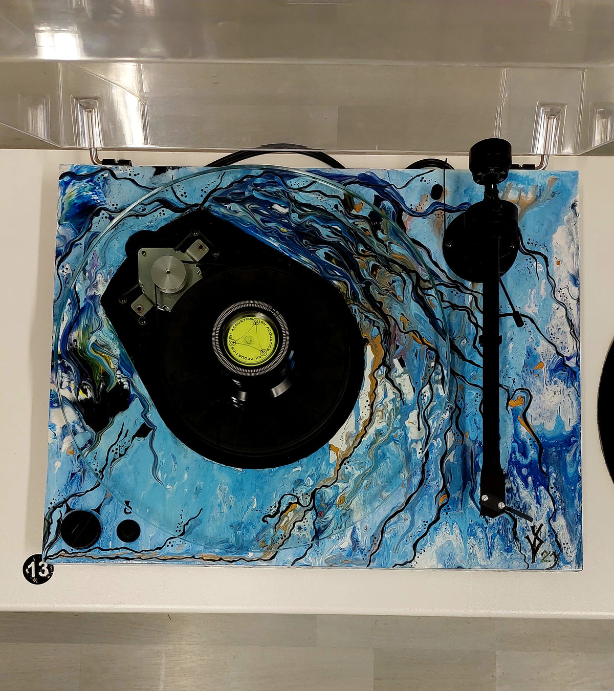 Tranquility / LP turntable (32×41×11)