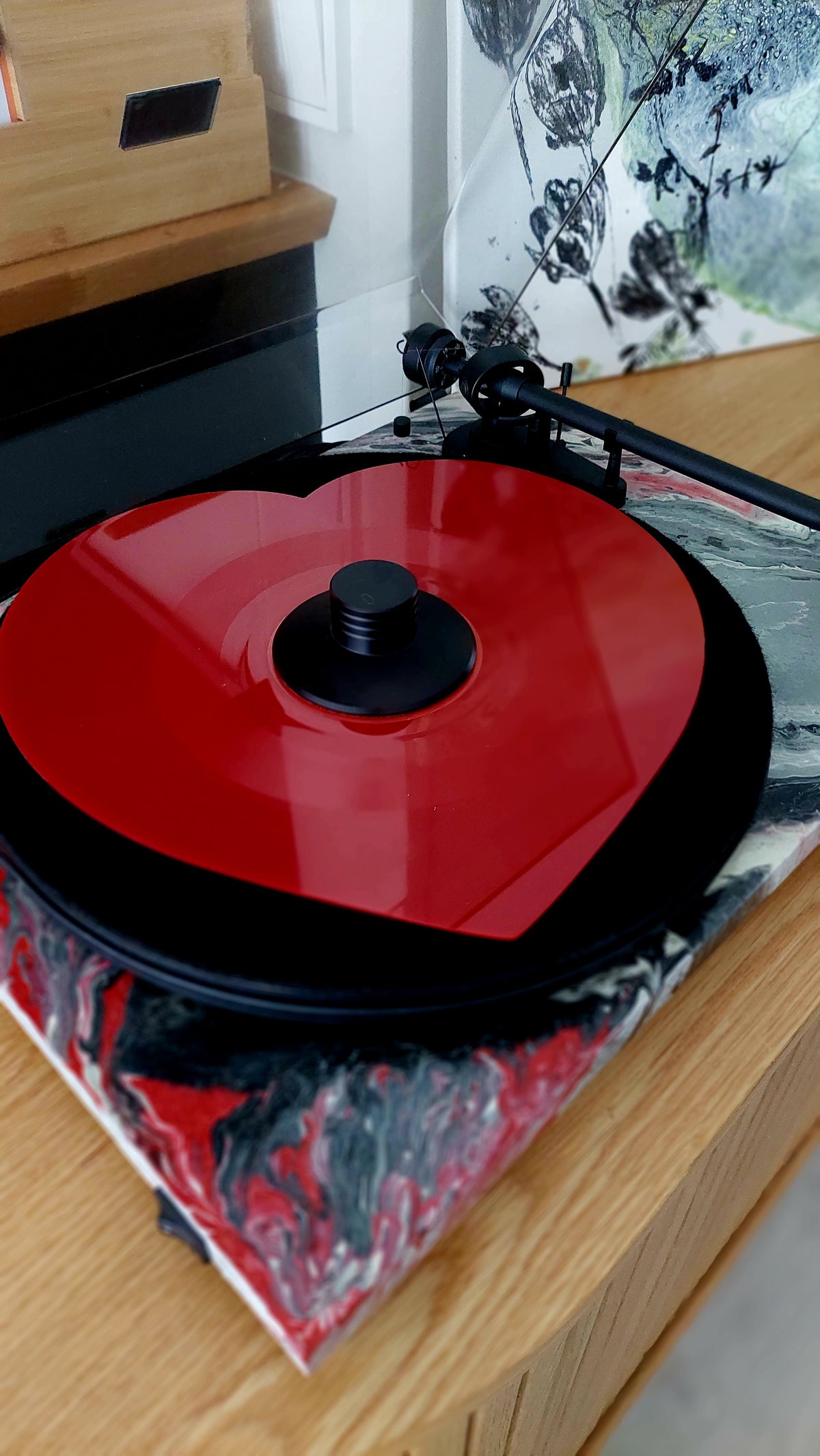 Inferno / LP turntable (32×41×11)